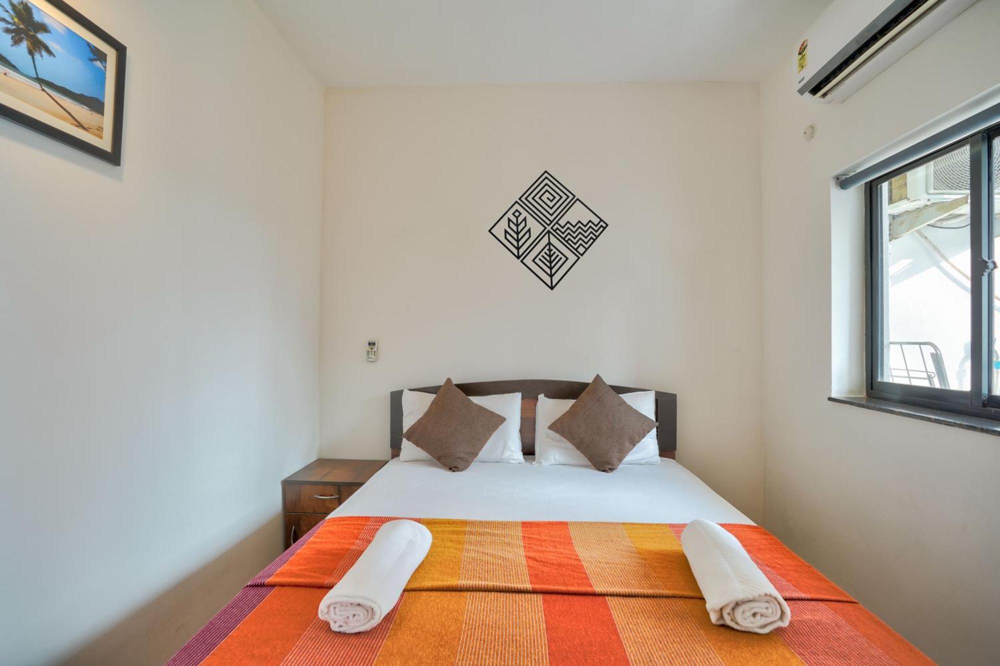 Amazing Pool View Goa 2bhk Apartment Candolim