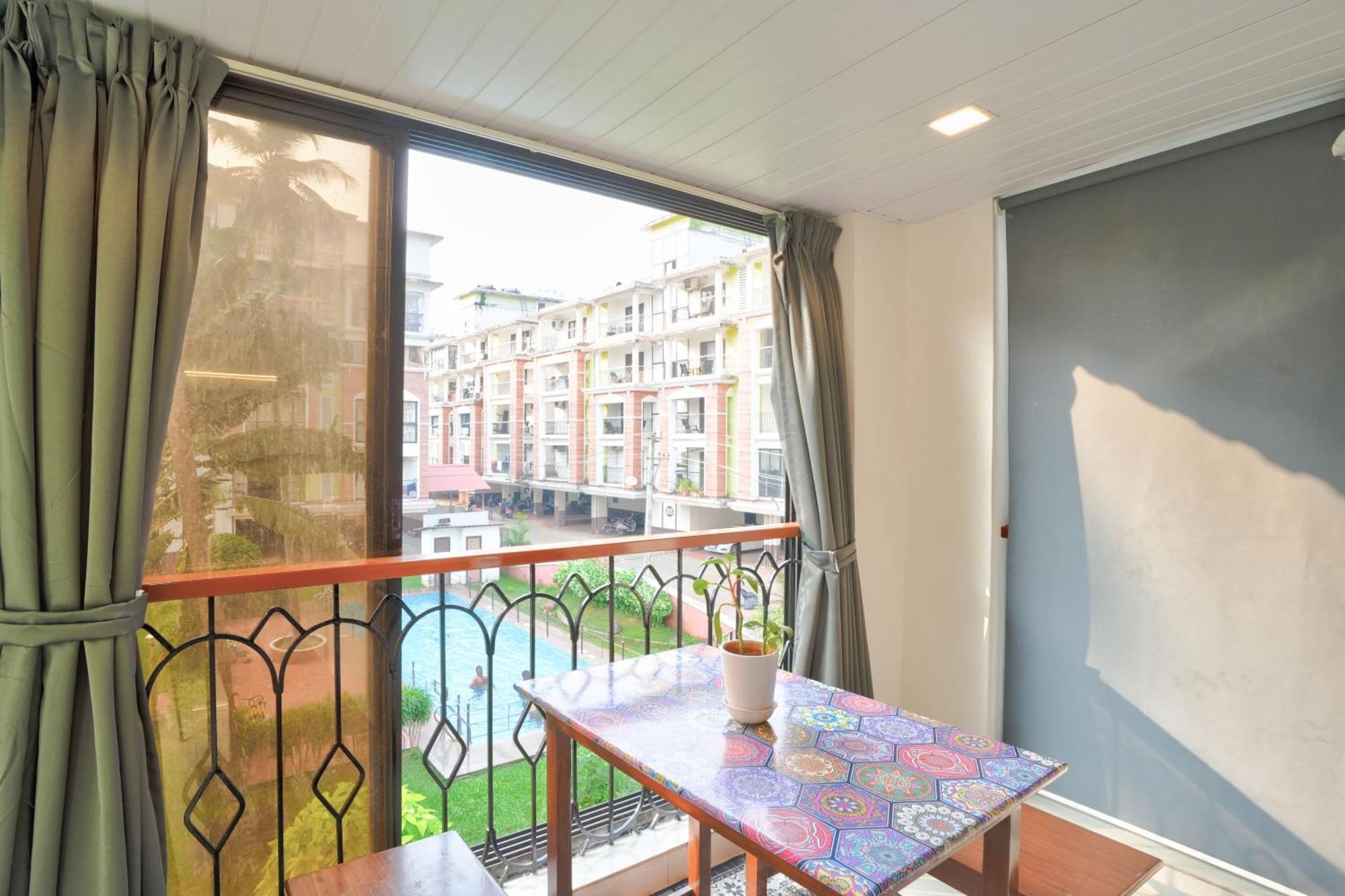 Amazing Pool View Goa 2bhk * Candolim