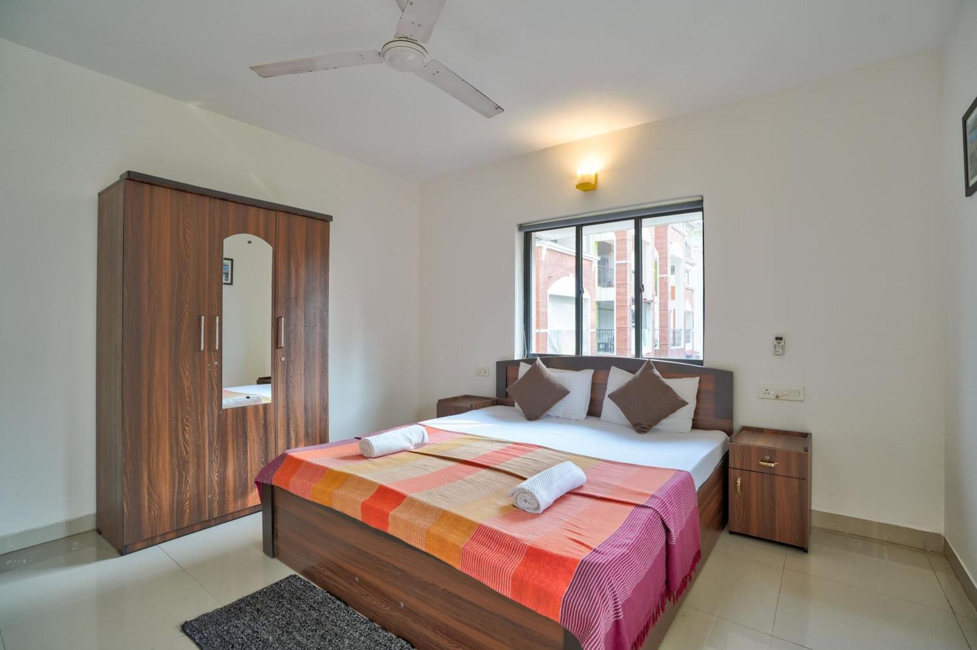 Amazing Pool View Goa 2bhk Apartment Candolim