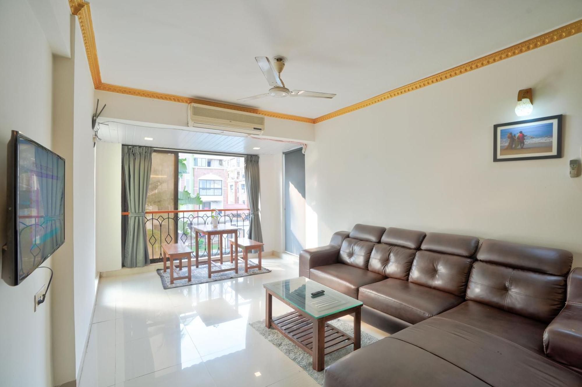 Amazing Pool View Goa 2bhk Candolim
